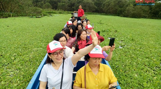 Công ty Du lịch Khát Vọng Việt cung cấp dịch vụ tour Cần Thơ chuyên nghiệp và đa dạng, bao gồm các hoạt động tham quan, ẩm thực, mua sắm,… thú vị.